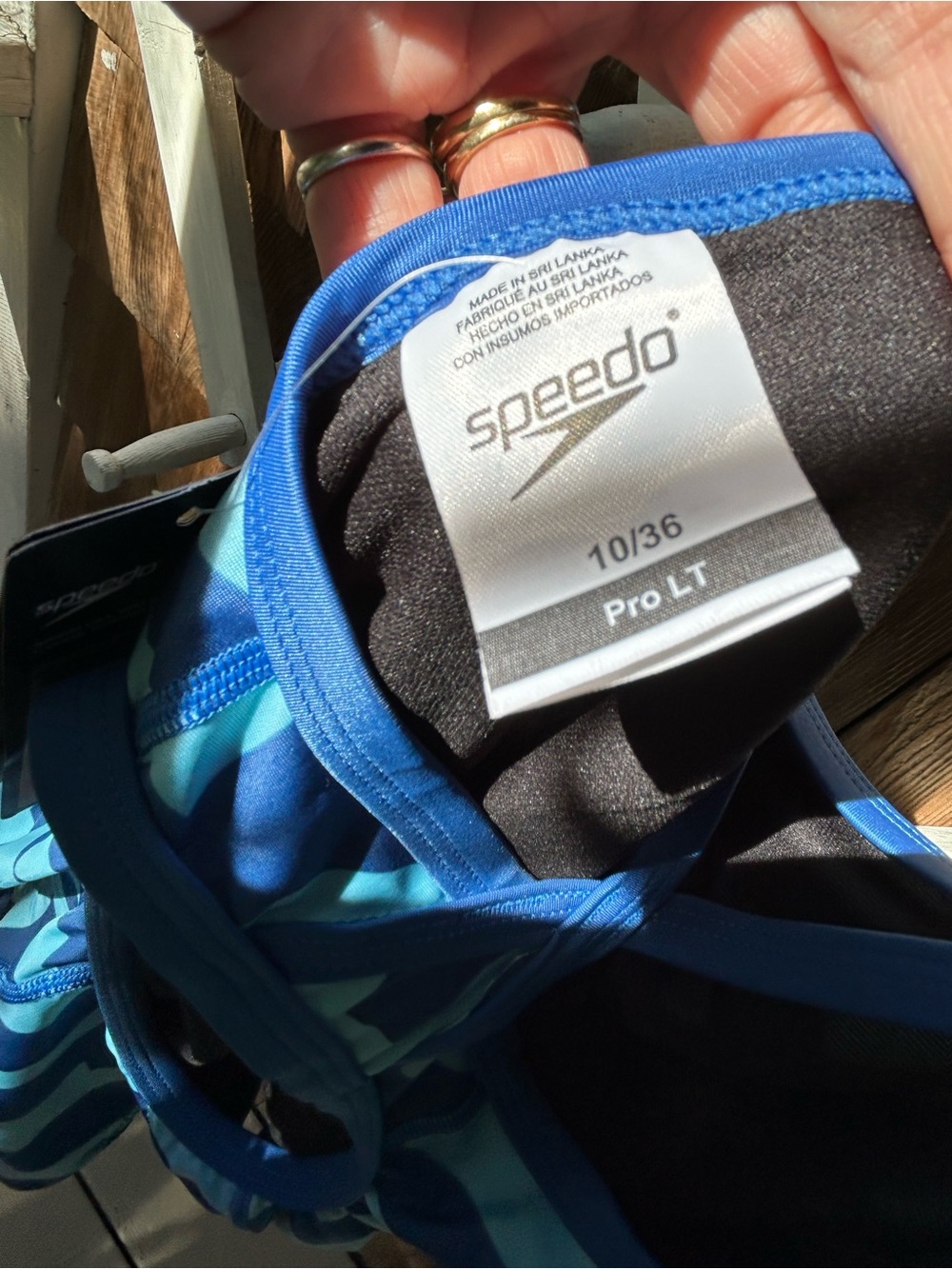 NWT Women’s Speedo Swimsuit Size 10 - Picture 3 of 5